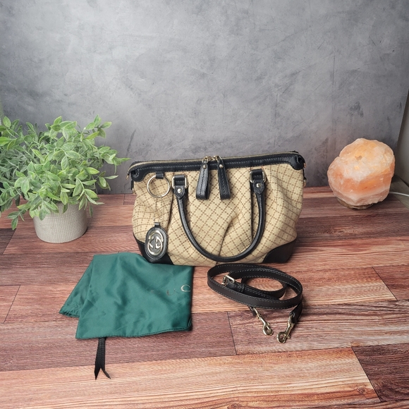 Gucci Sukey Diamante 2 way purse/bag - Picture 15 of 15